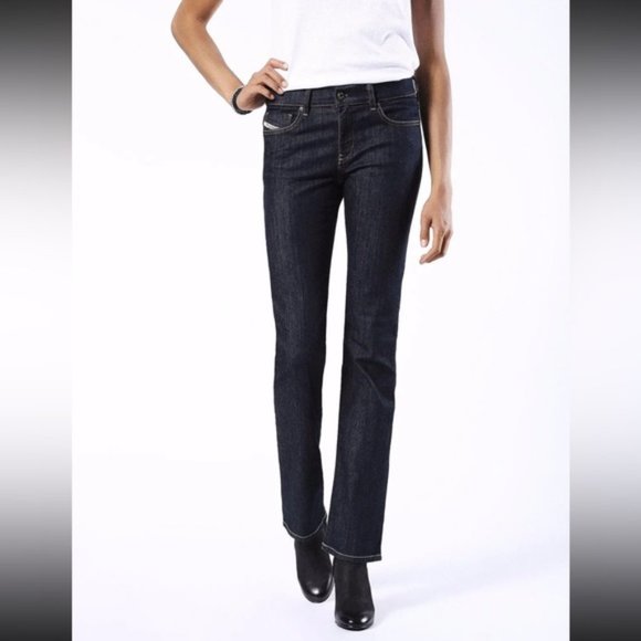 Diesel Blue Bootzee Bootcut Leg/Regular Waist Size 24 NWT - Picture 3 of 13